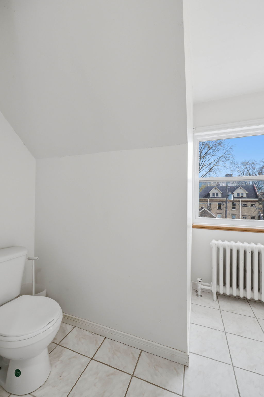 305 upper vacant attic 3 bed-17