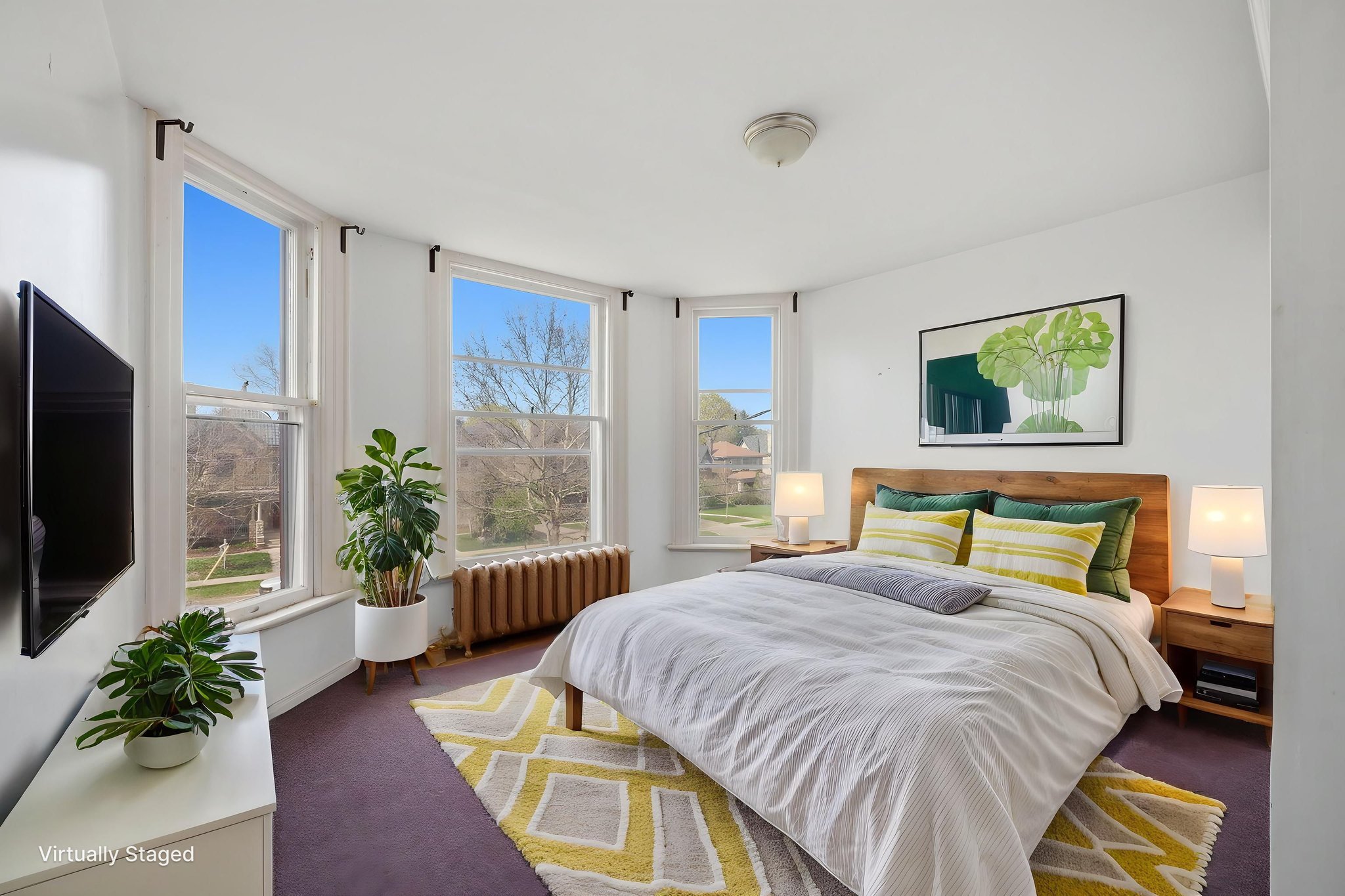 305 upper vacant 1 bed-6 virtually staged.jpeg