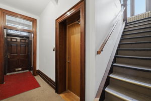 305 upper vacant 1 bed-1