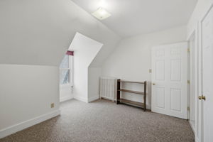 305 upper vacant attic 3 bed-9
