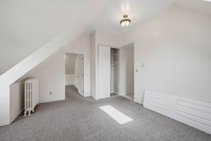 305 upper vacant attic 3 bed-11