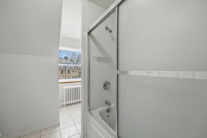 305 upper vacant attic 3 bed-15