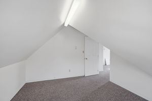 305 upper vacant attic 3 bed-18