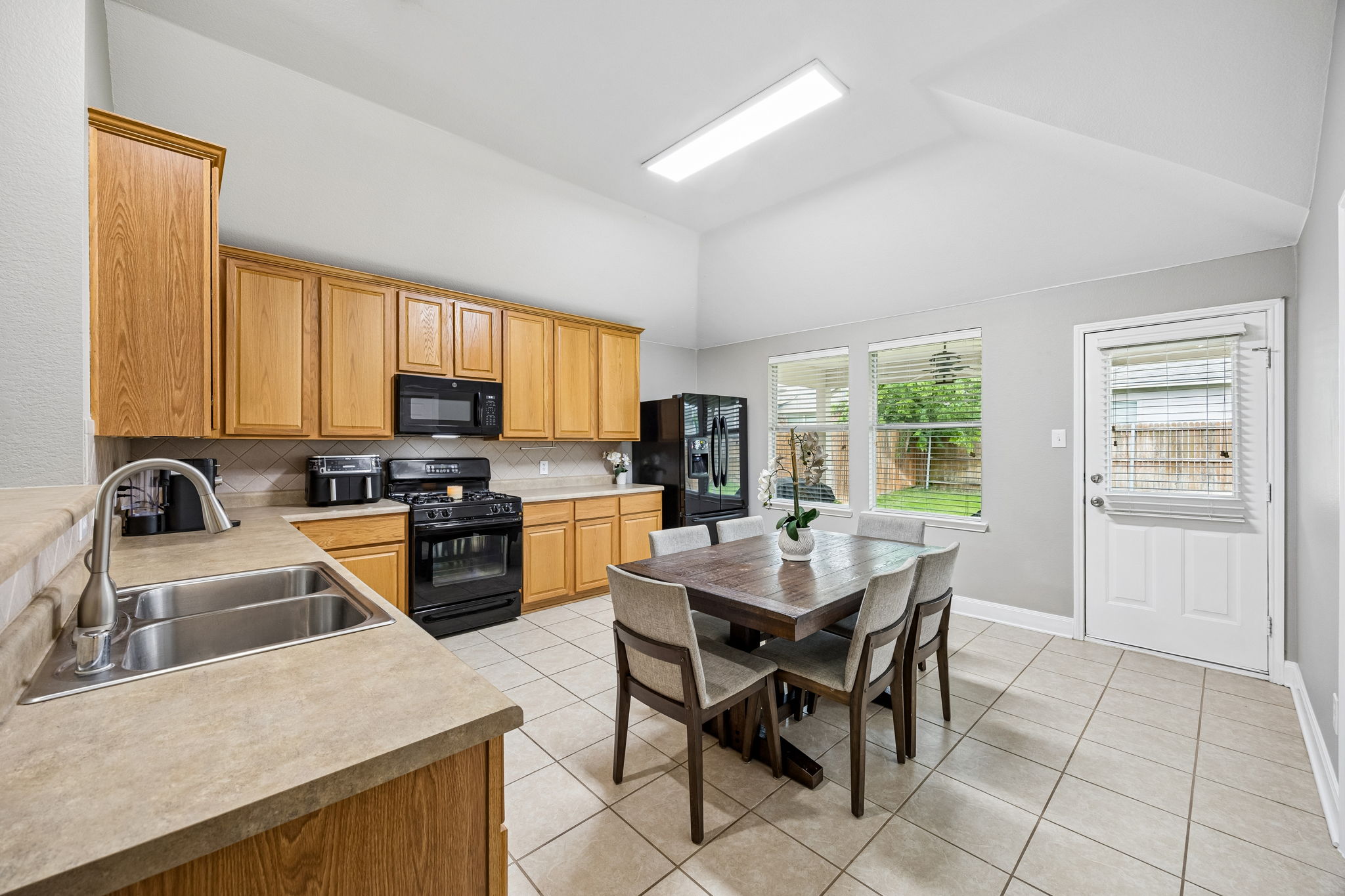 305Fairland_007