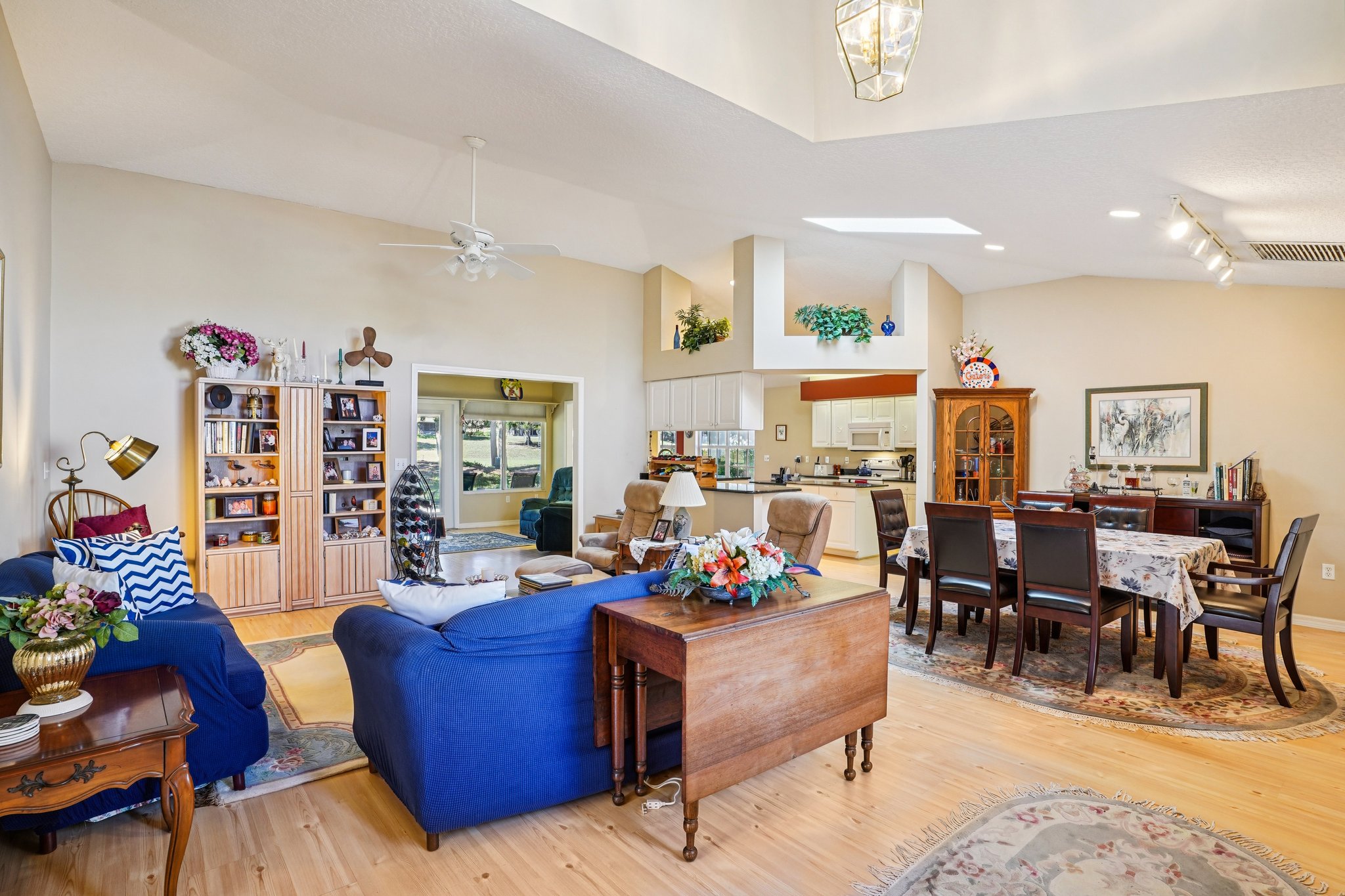 Juniper Way-S1701-008.jpg