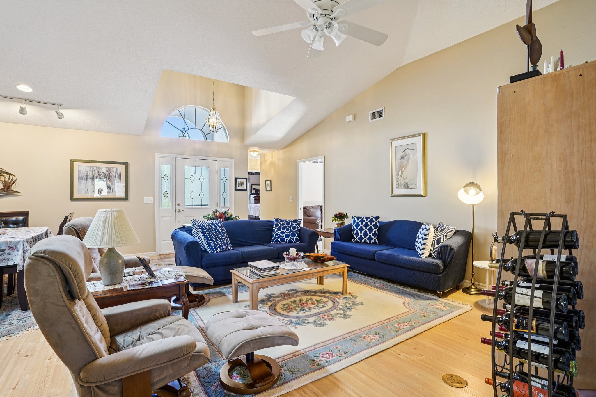 Juniper Way-S1701-010.jpg