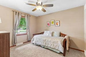 Lindsay Way-S3006-023.jpg