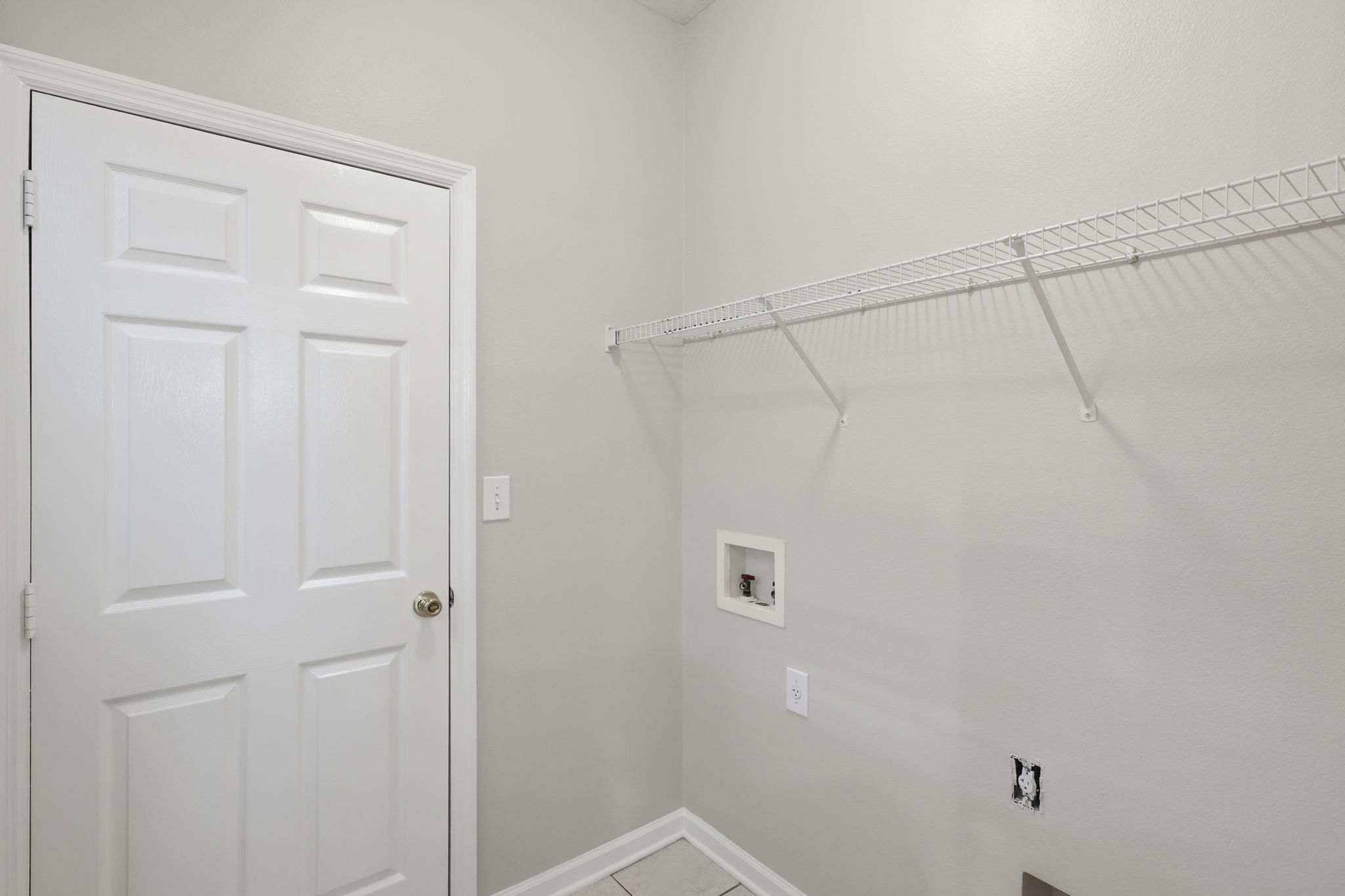  Photo 48