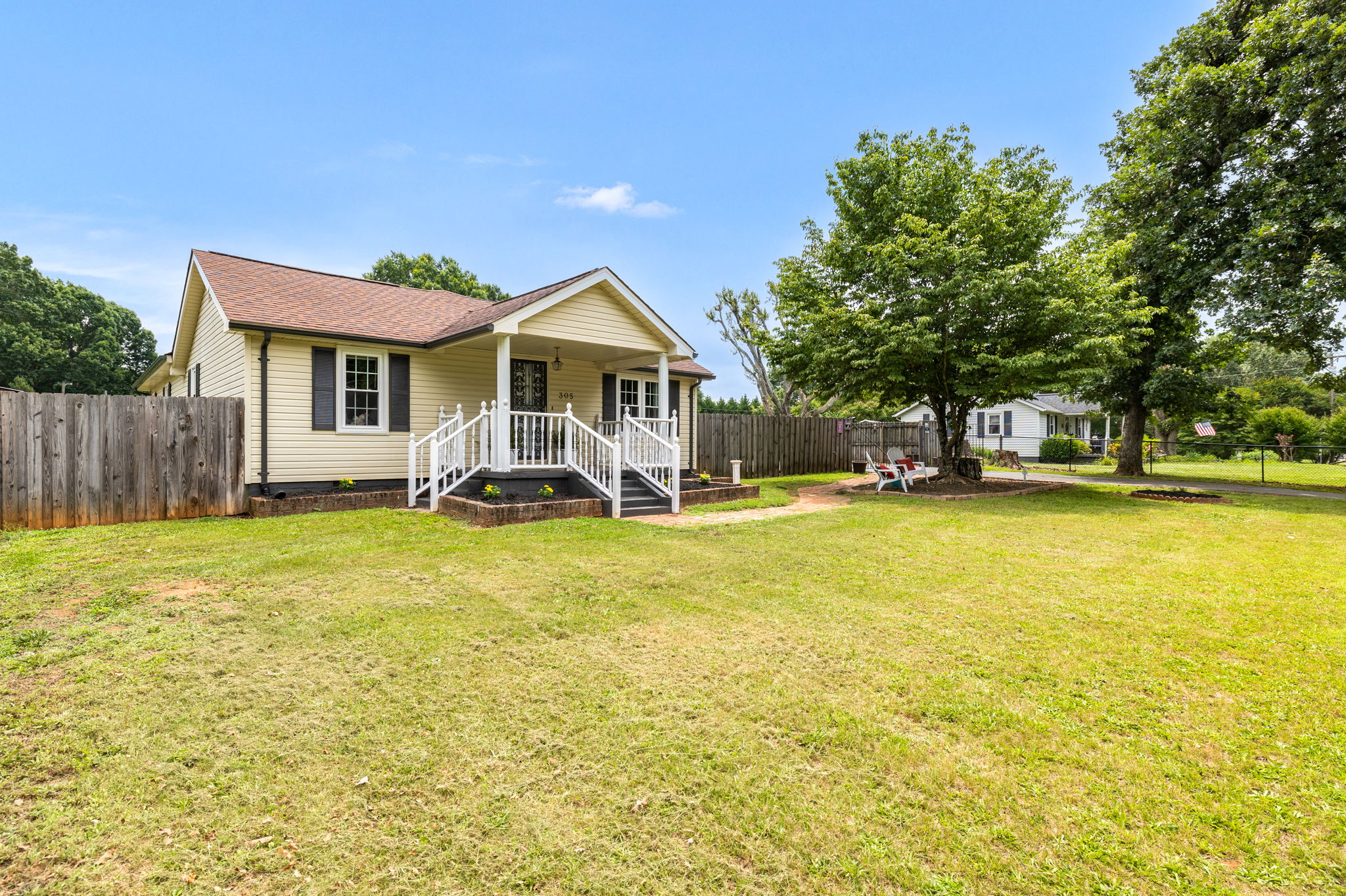 305 McCoy Rd-3