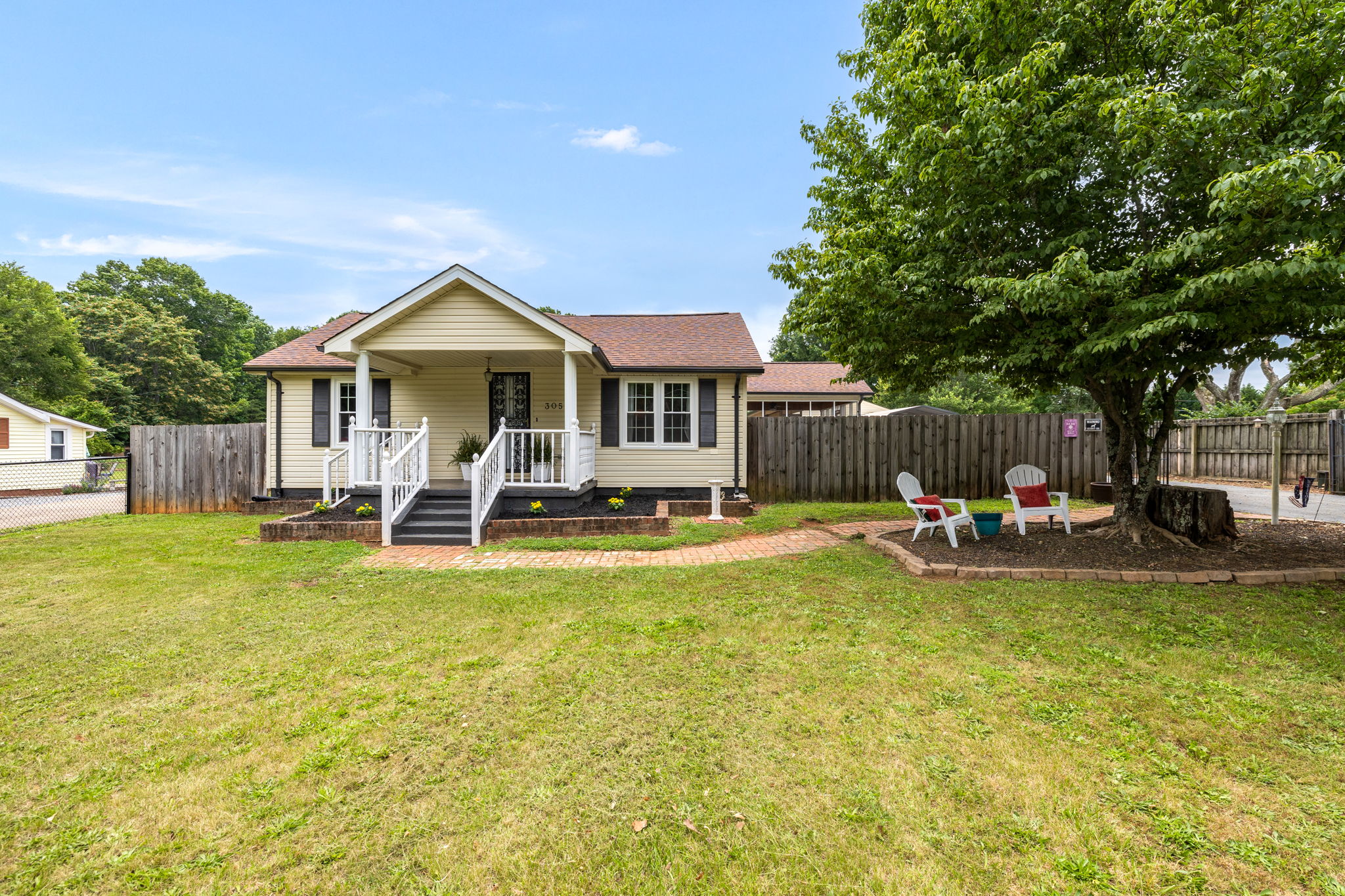 305 McCoy Rd-1
