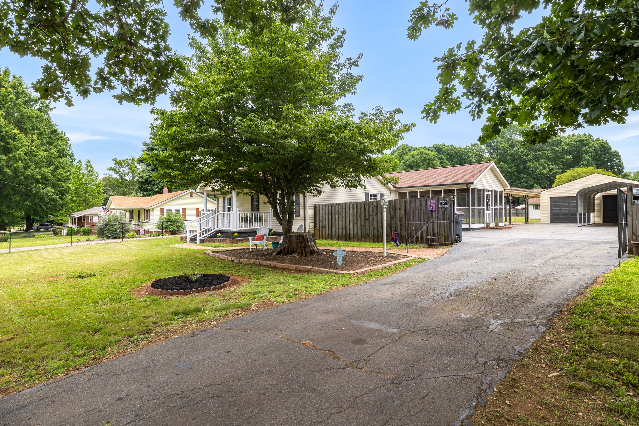 305 McCoy Rd-4