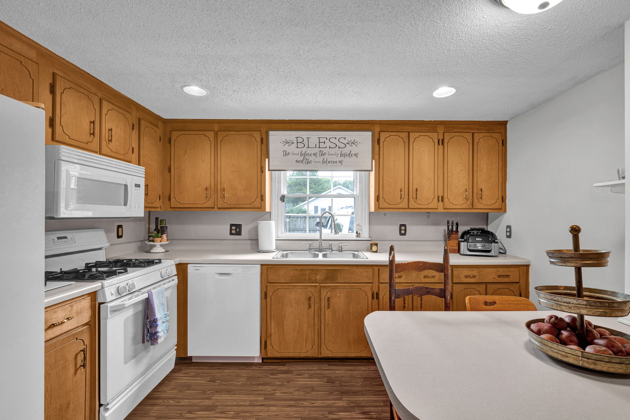 305 McCoy Rd-11