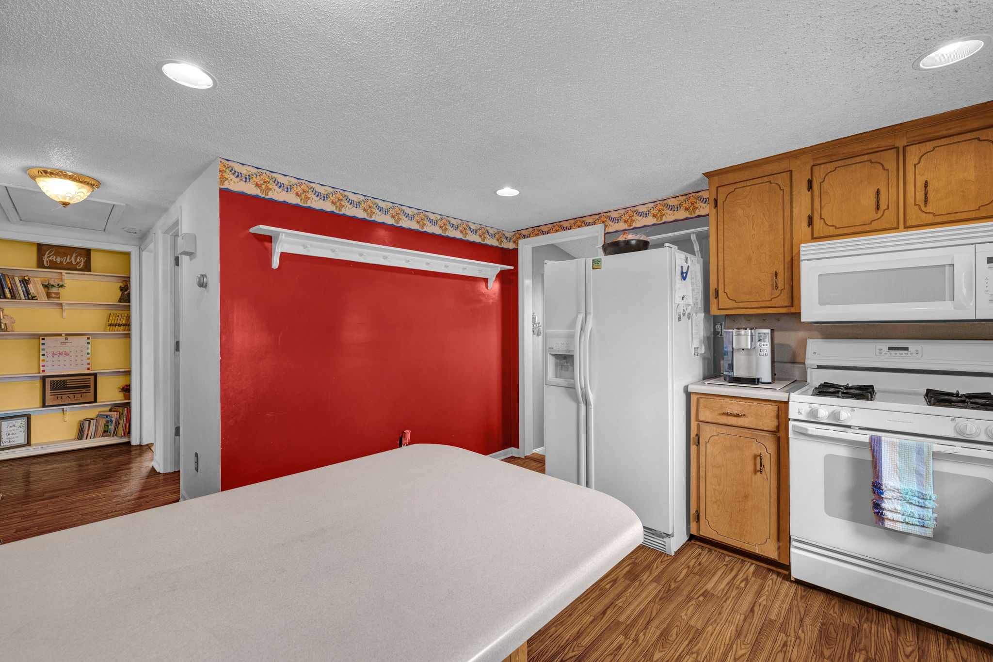 305 McCoy Rd-13