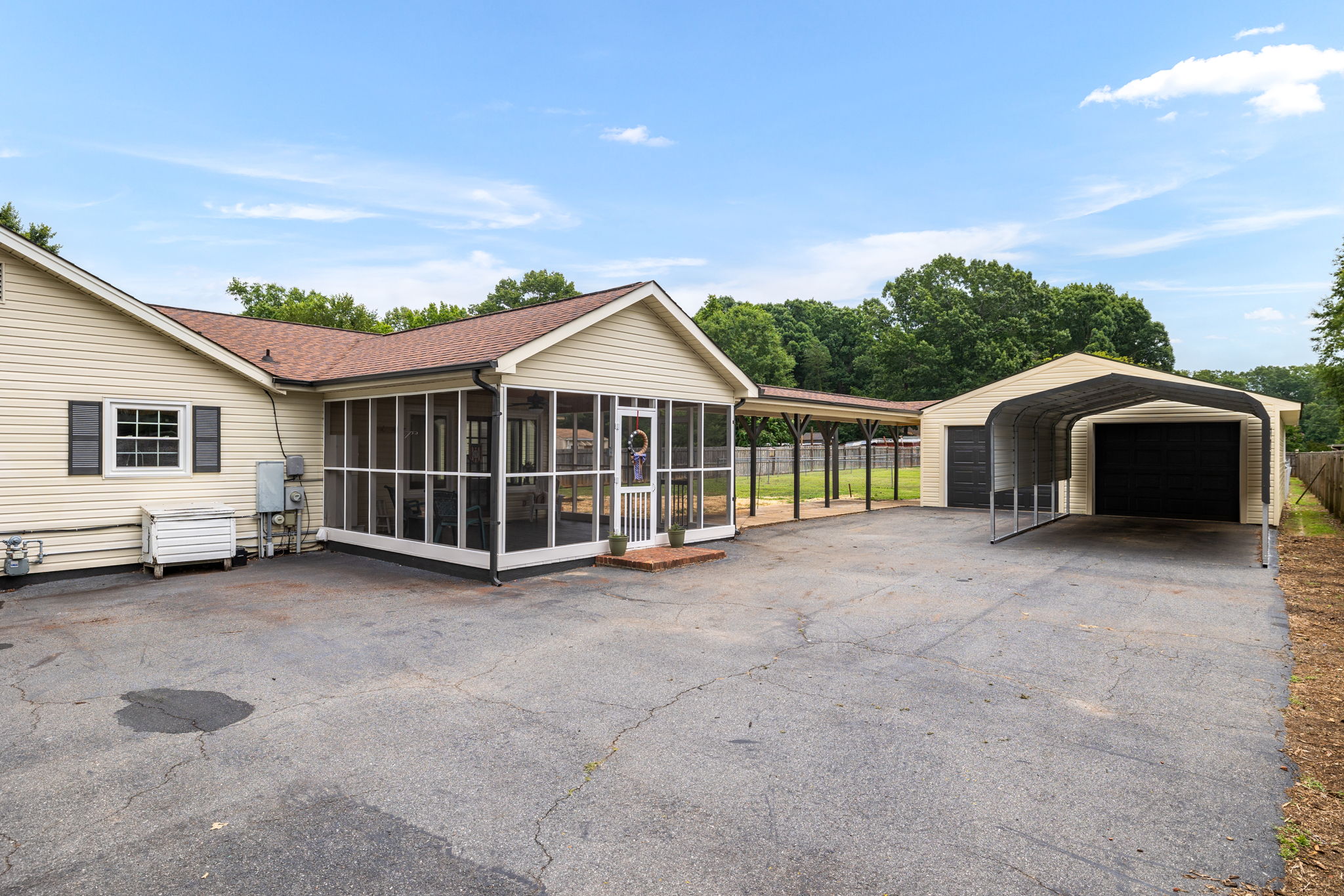 305 McCoy Rd-27