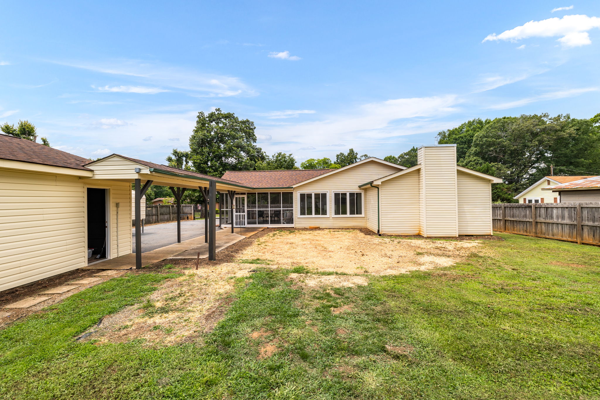 305 McCoy Rd-29