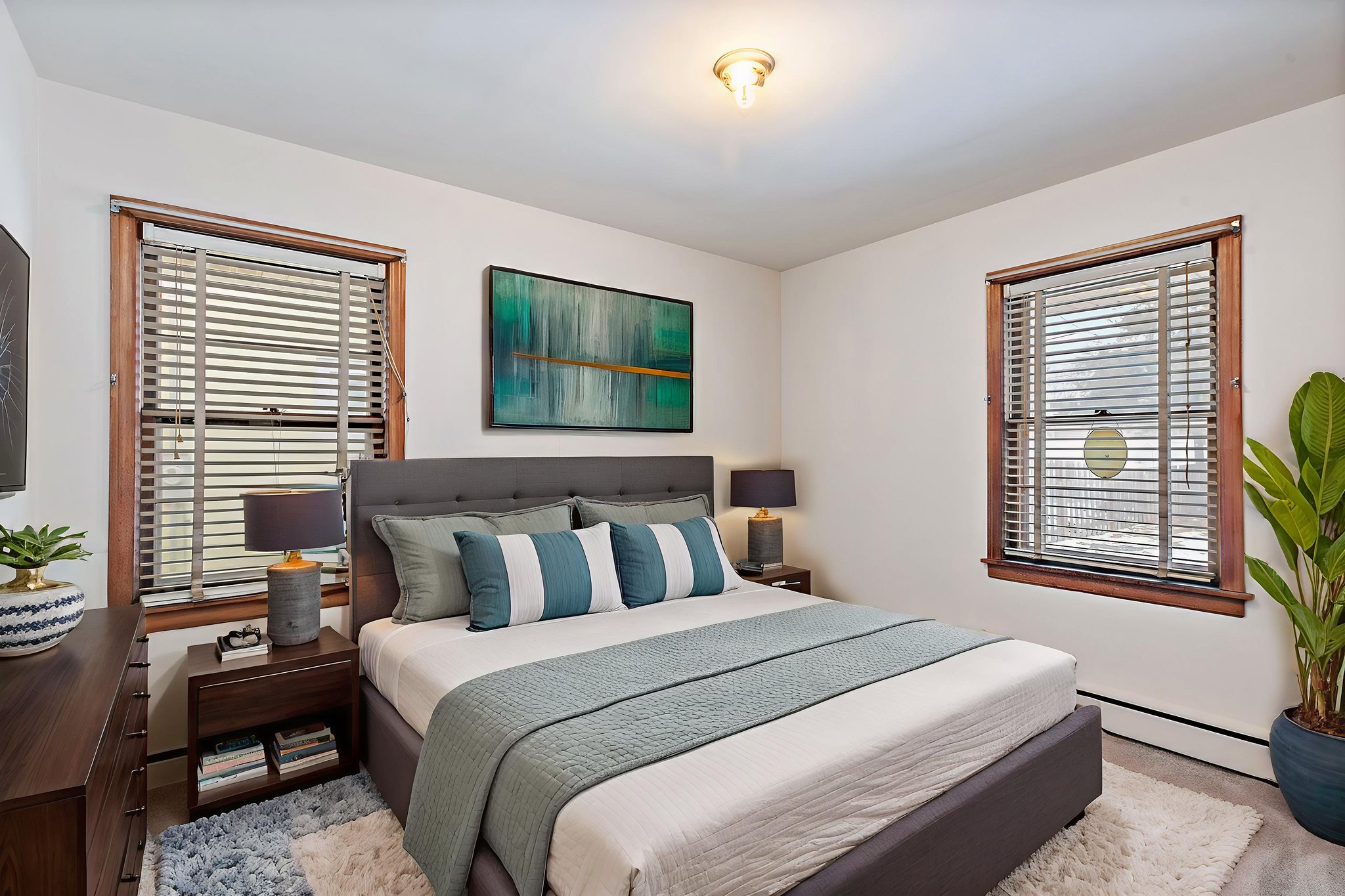 0O9A3234 virtually staged.jpeg