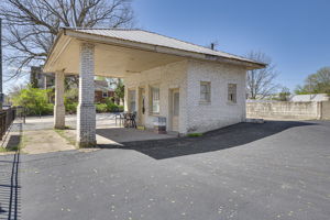  Photo 48