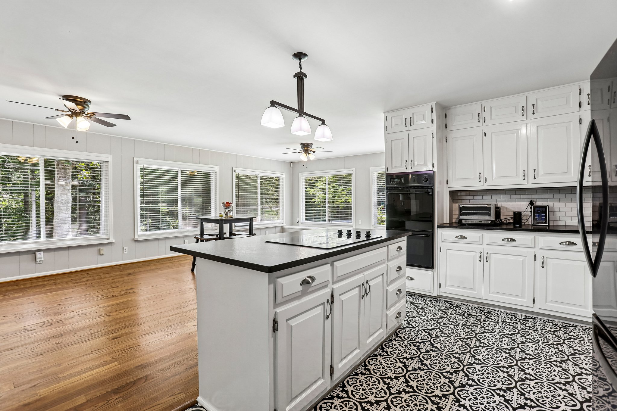 Oak Ave-S0508-013.jpg