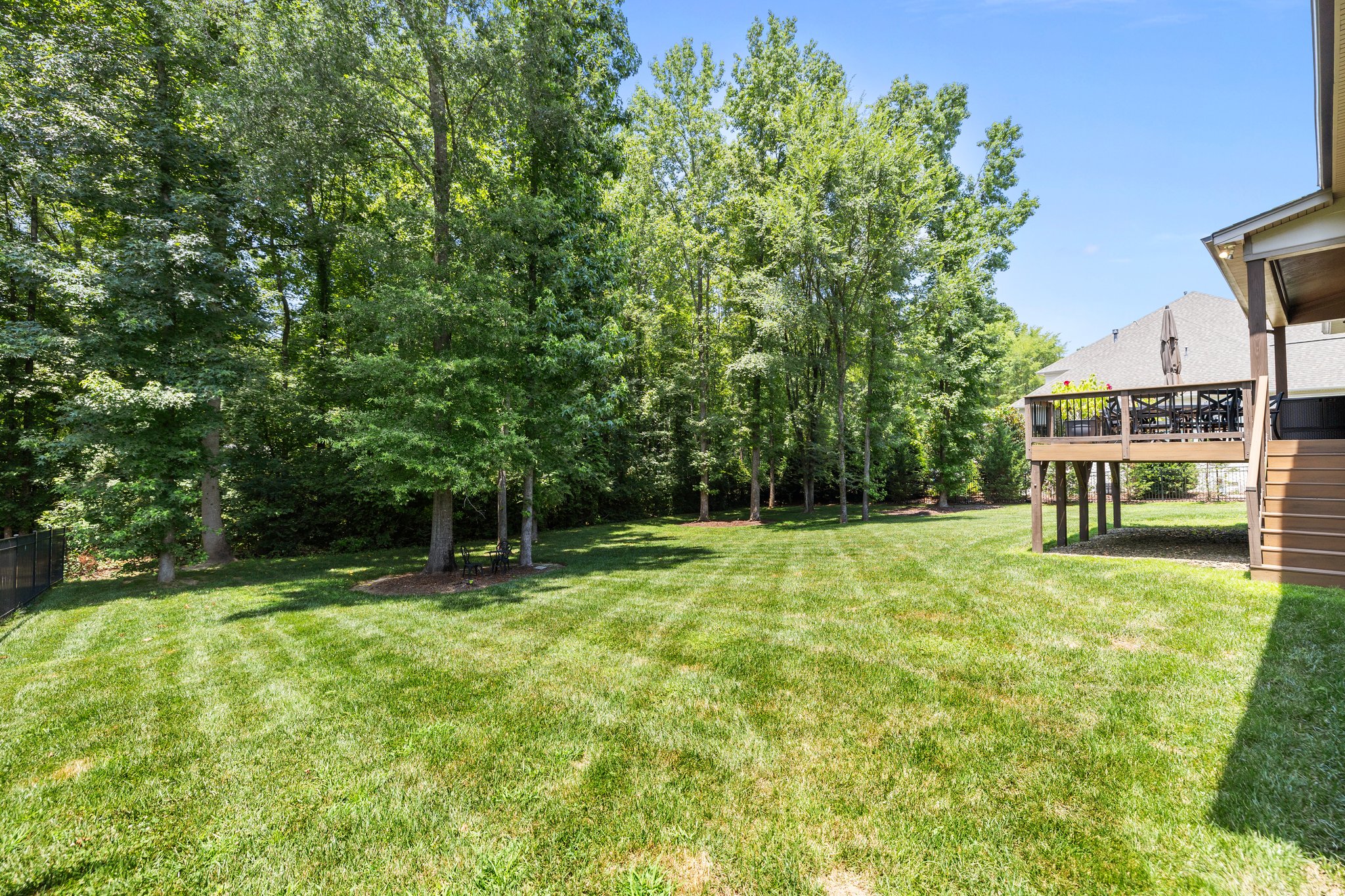 Lot extends well past the tree line