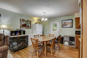 S Lincoln Ave-007