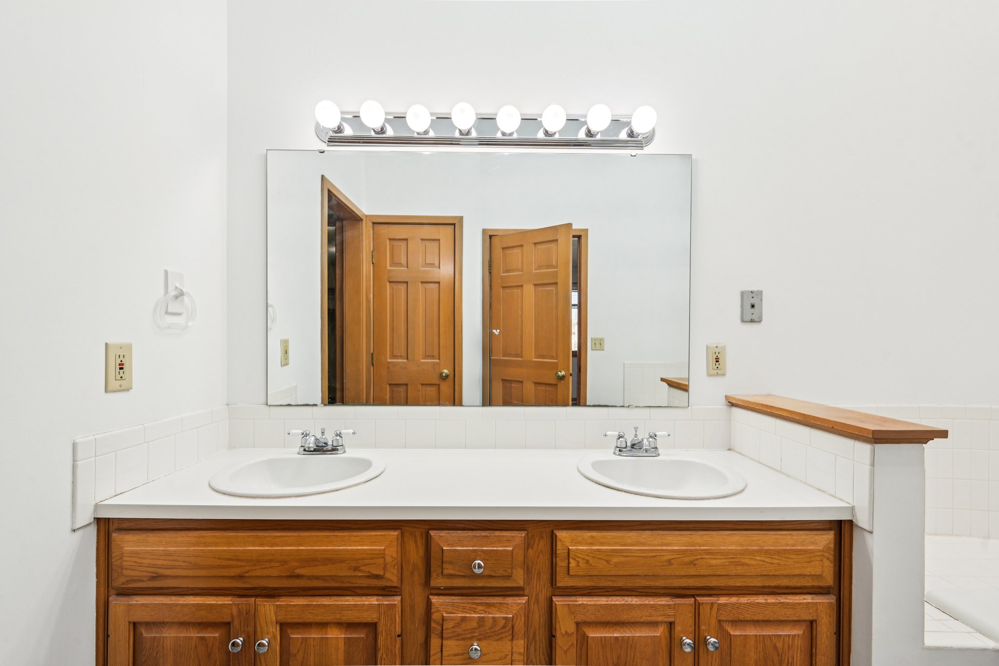 Sandbrook Dr-S0804-044.jpg