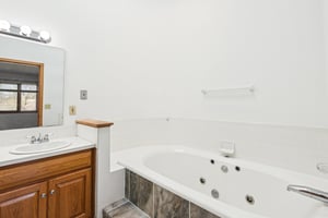 Sandbrook Dr-S0804-042.jpg