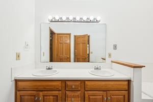 Sandbrook Dr-S0804-044.jpg