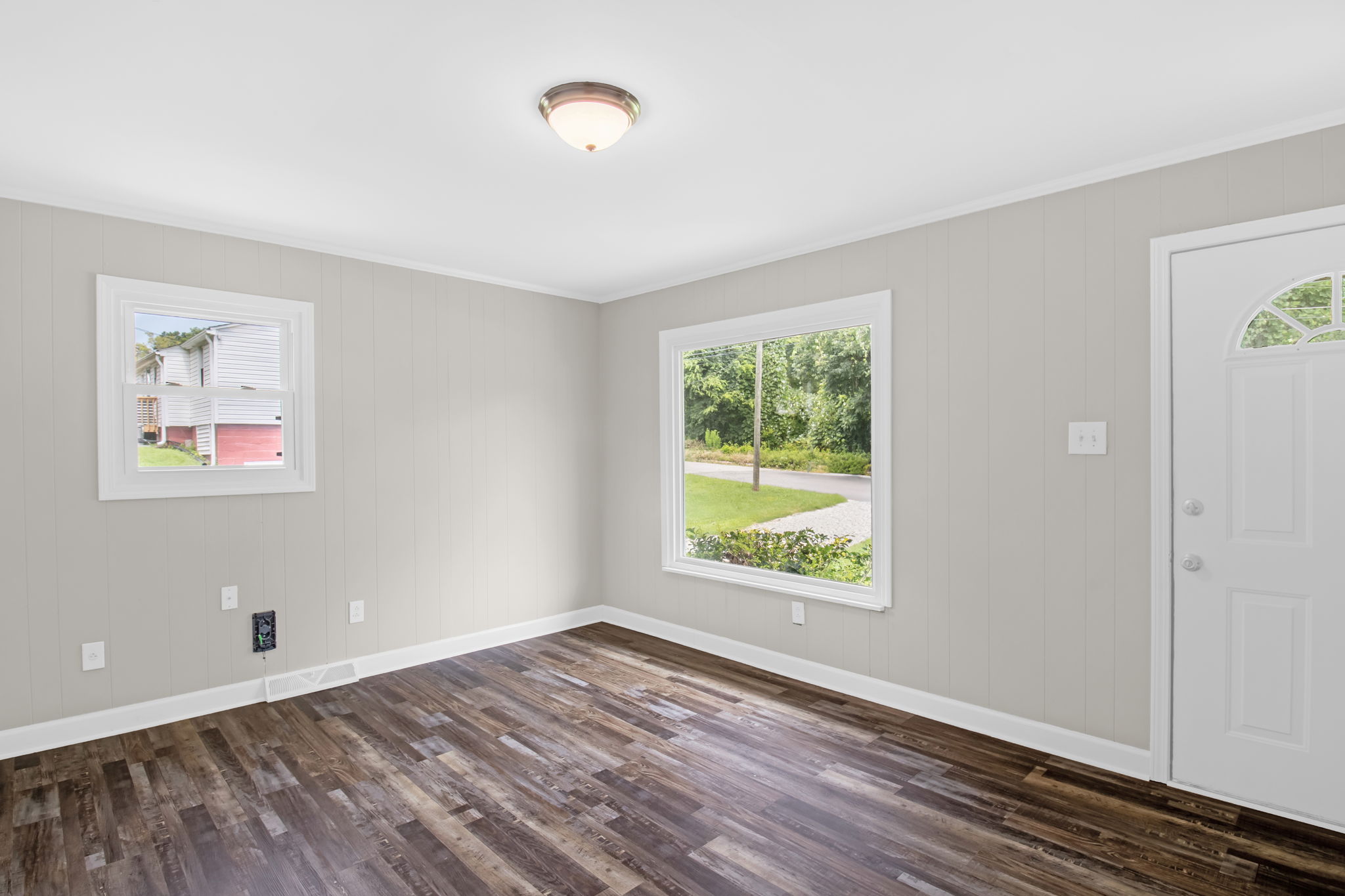 305 Short Ave-6