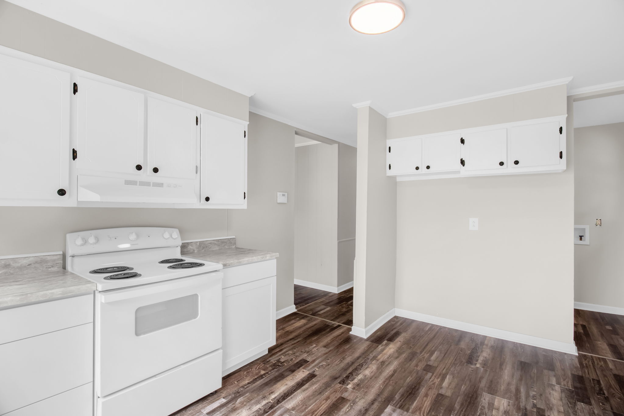 305 Short Ave-11