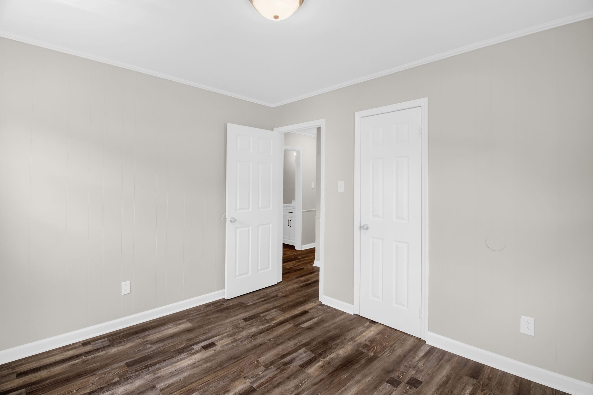 305 Short Ave-18
