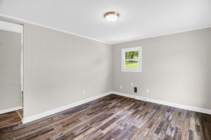 305 Short Ave-5
