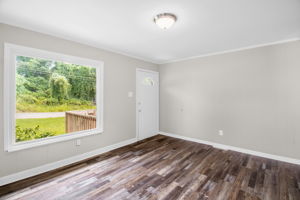 305 Short Ave-7