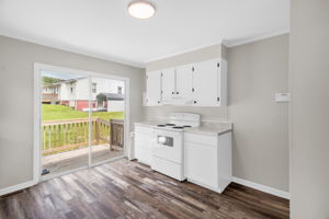 305 Short Ave-12