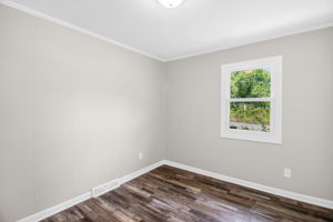 305 Short Ave-19