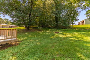 305 Short Ave-22