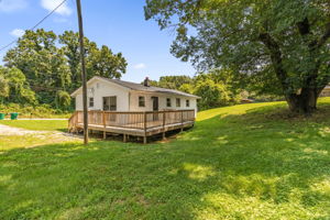 305 Short Ave-23