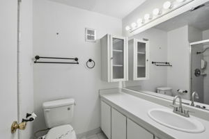 021_F8_305 Tradewinds Dr