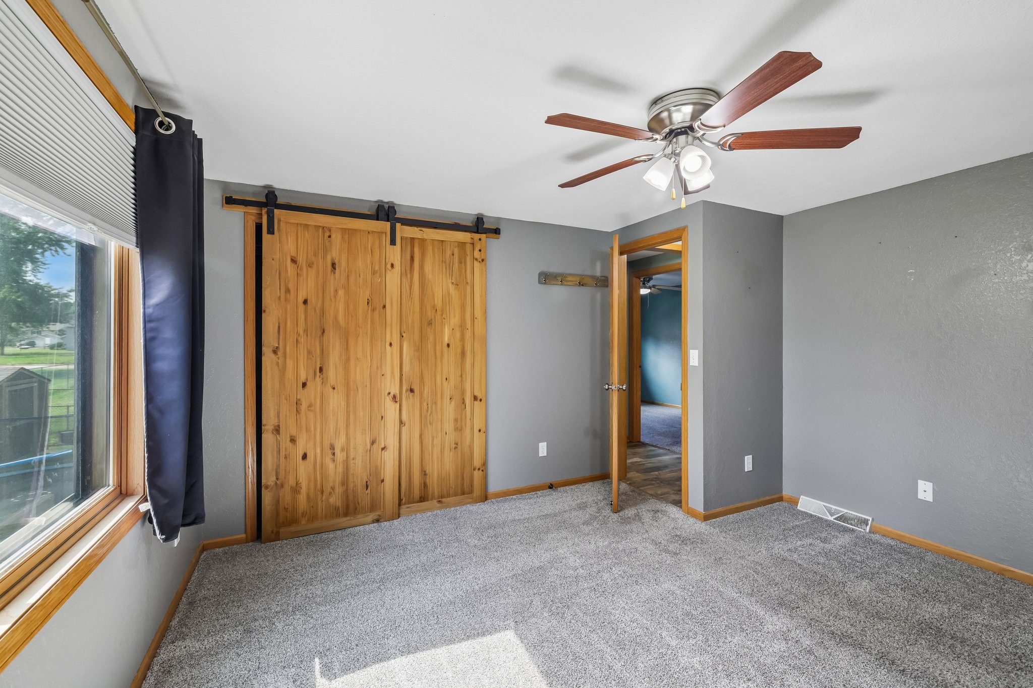 W Lafollette St-S1709-025.jpg