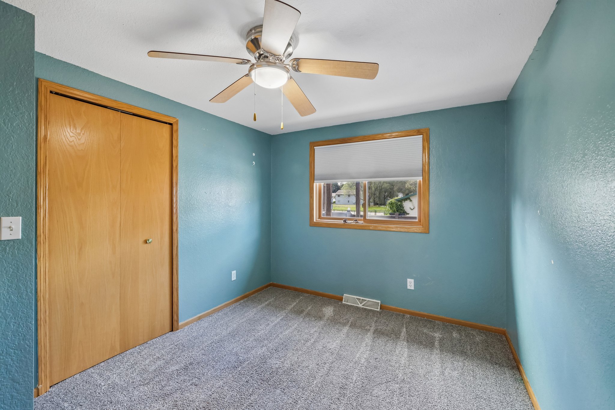 W Lafollette St-S1709-030.jpg