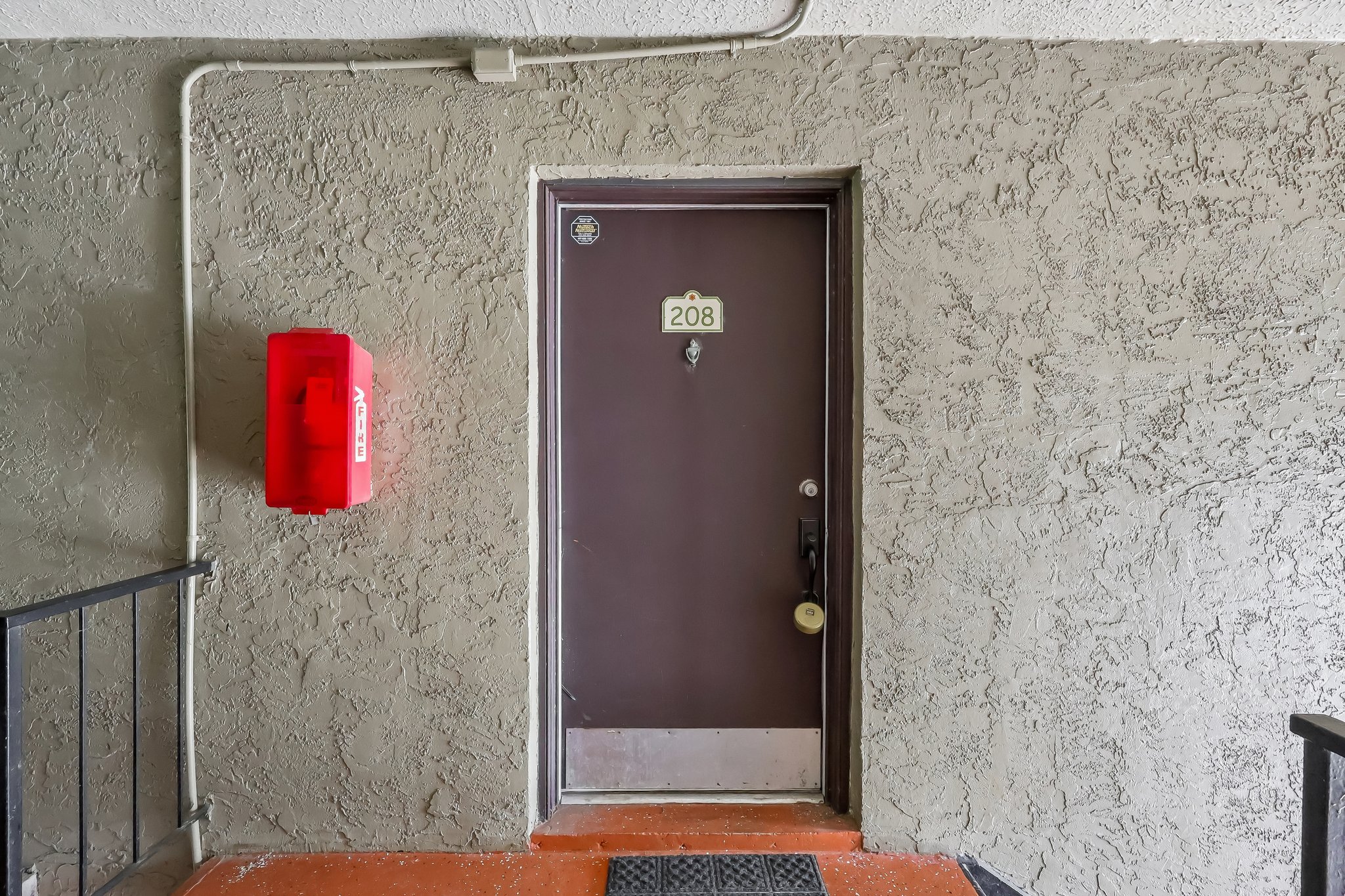 Wymore Rd 208-S1407-005.jpg
