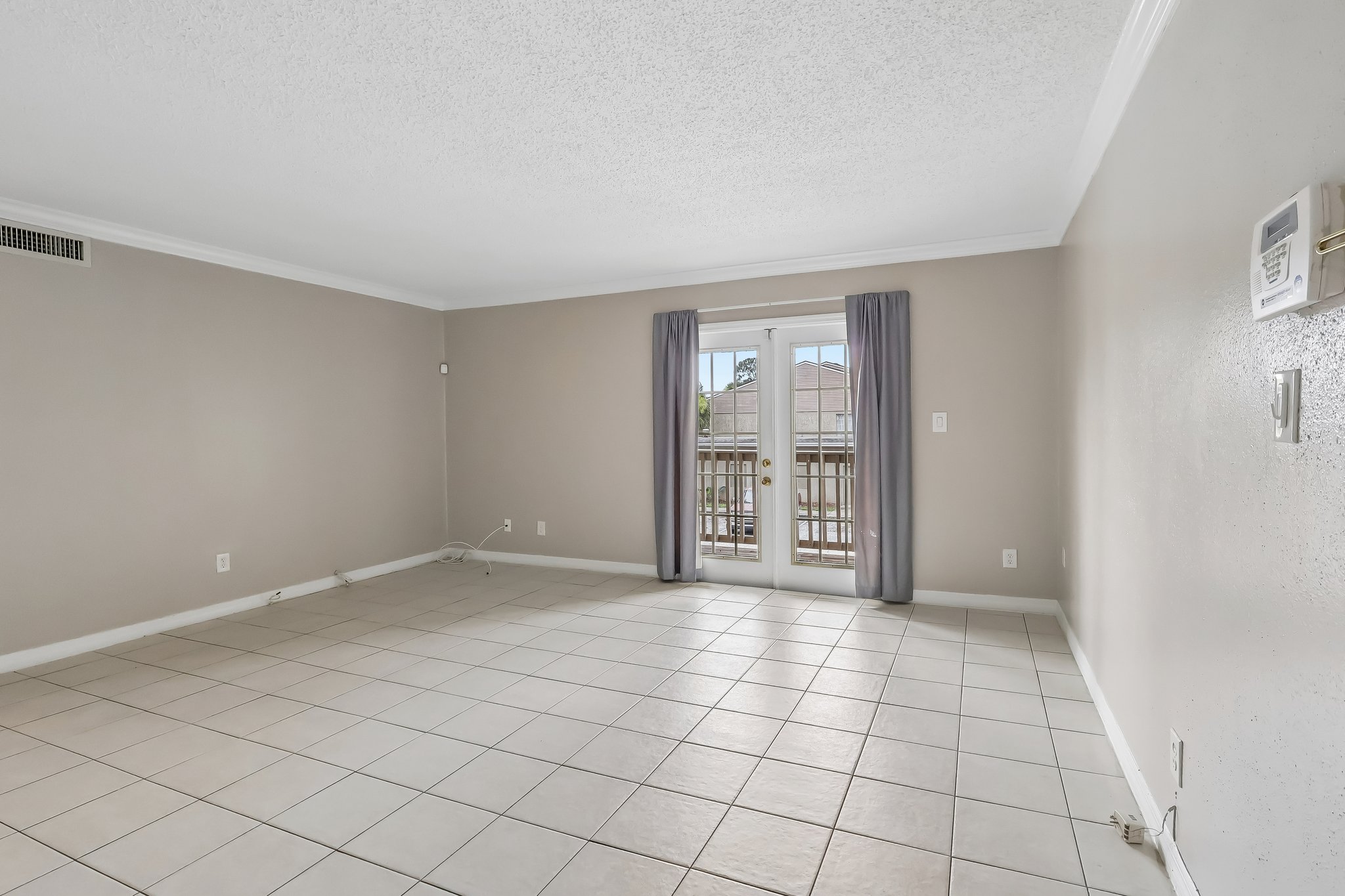 Wymore Rd 208-S1407-008.jpg