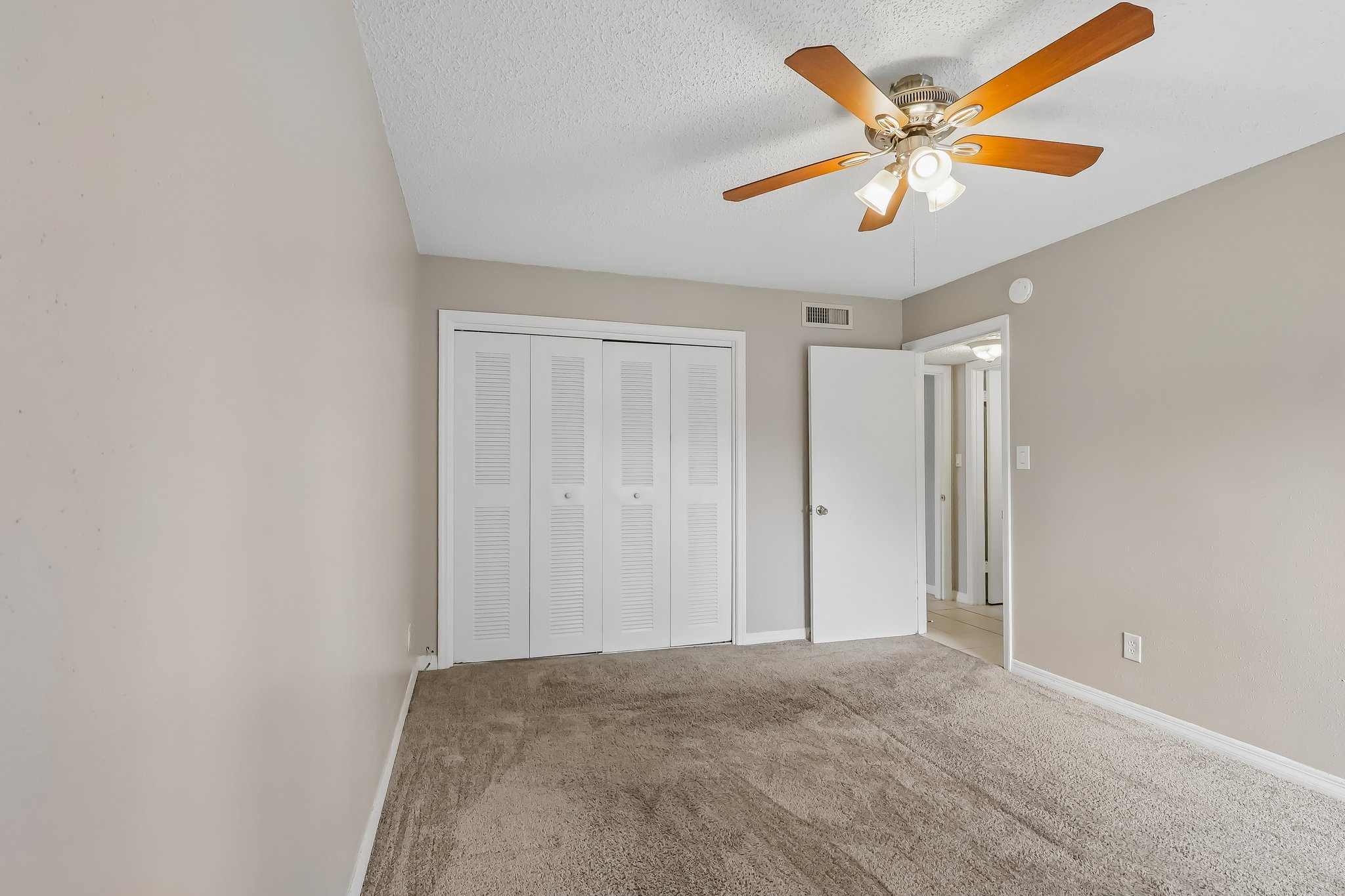 Wymore Rd 208-S1407-021.jpg