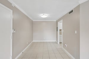 Wymore Rd 208-S1407-012.jpg
