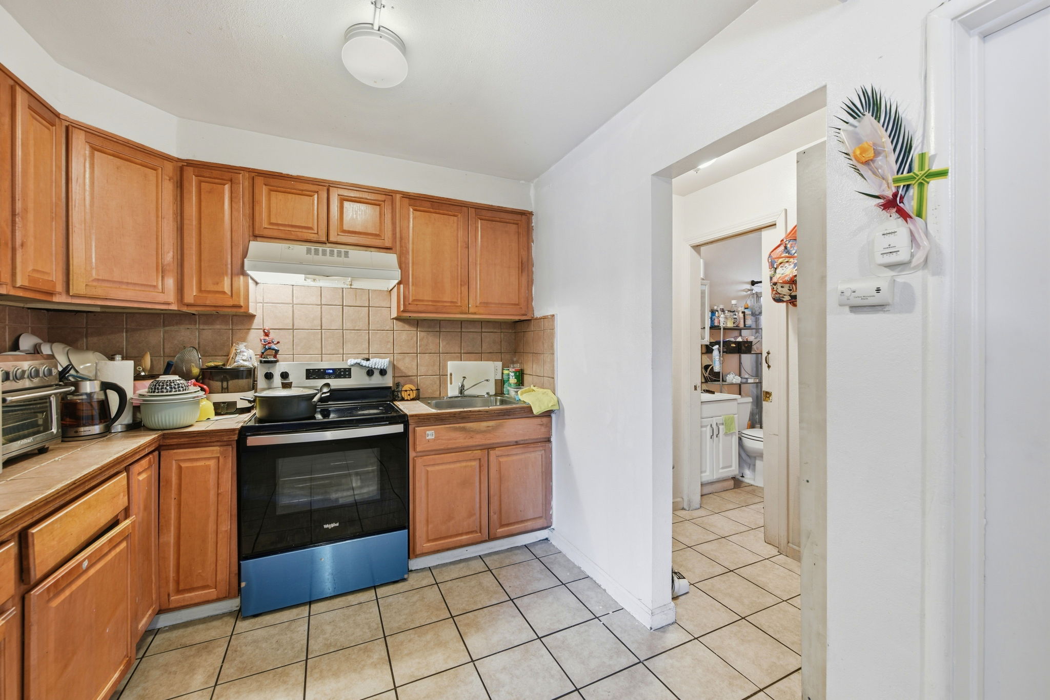 014_F8_3050-3058 Davis St