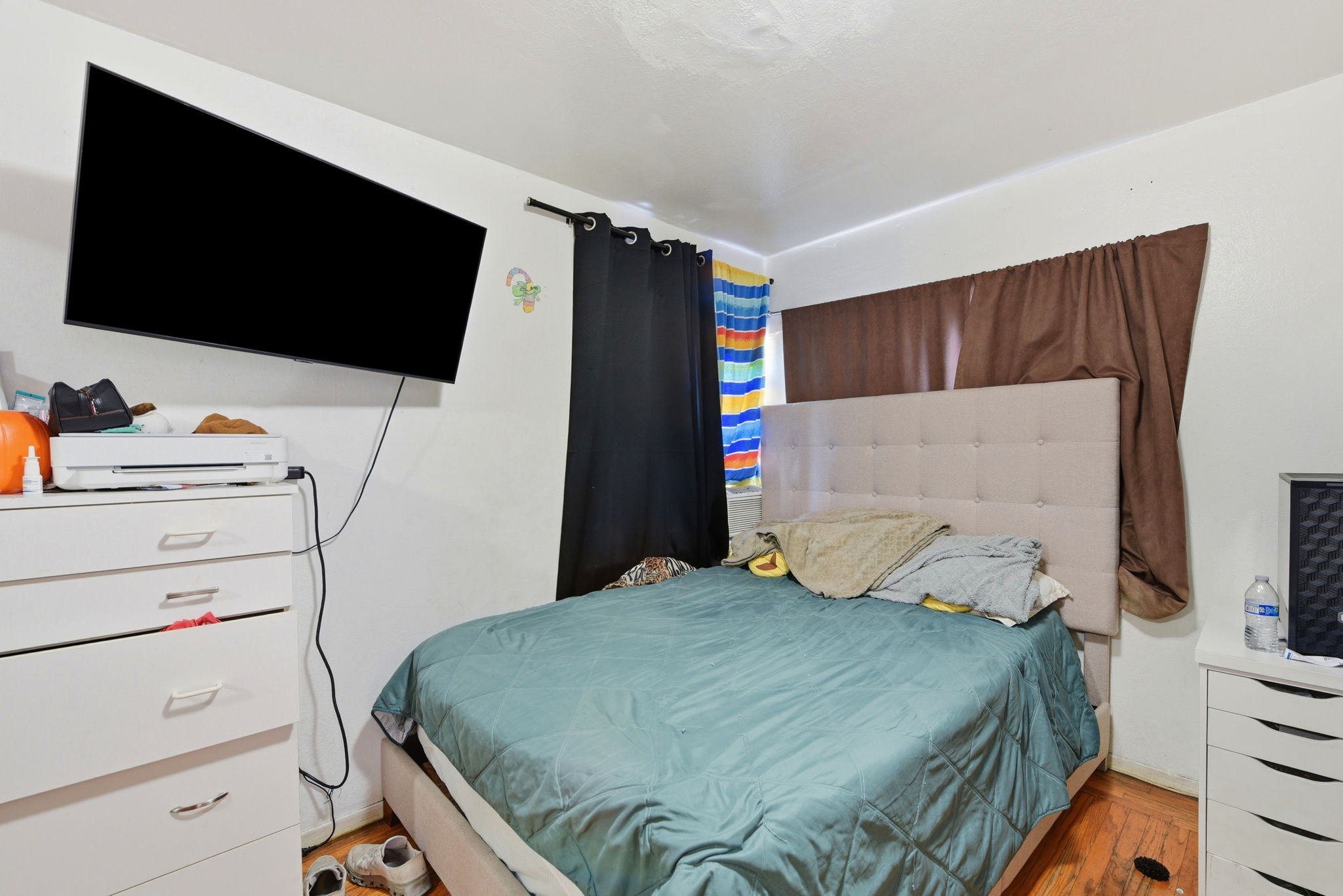 030_F8_3050-3058 Davis St