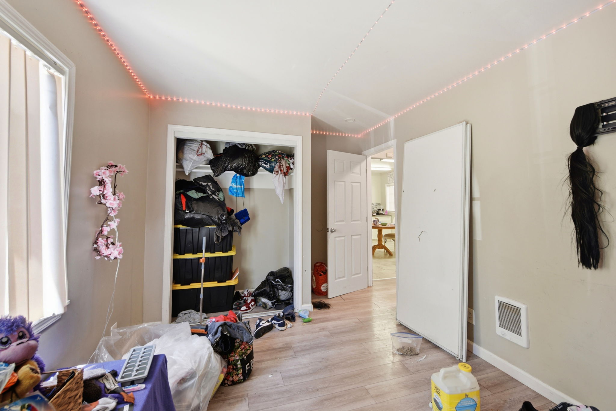 044_F8_3050-3058 Davis St