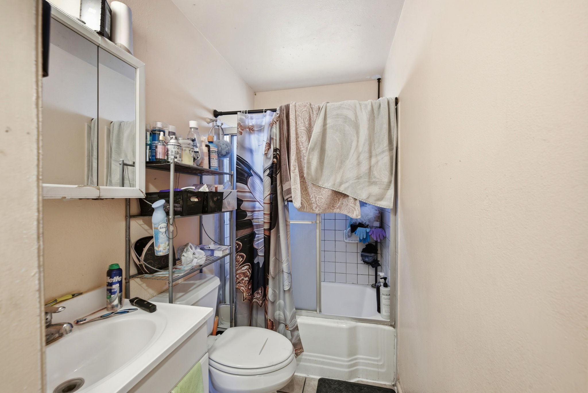 046_F8_3050-3058 Davis St