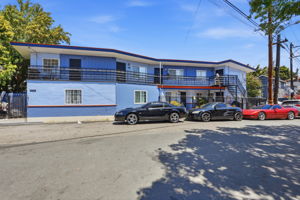 001_F8_3050-3058 Davis St