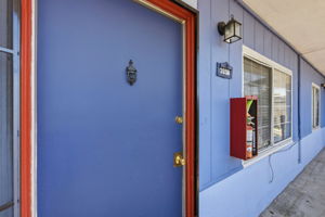 006_F8_3050-3058 Davis St