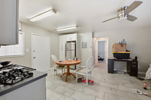 022_F8_3050-3058 Davis St